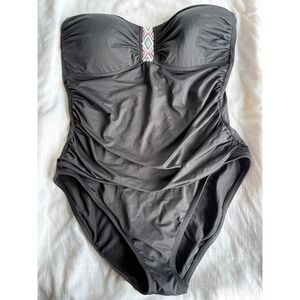 La Blanca Women's One Piece Swimsuit Black Strapless‎ Ruched Size 10